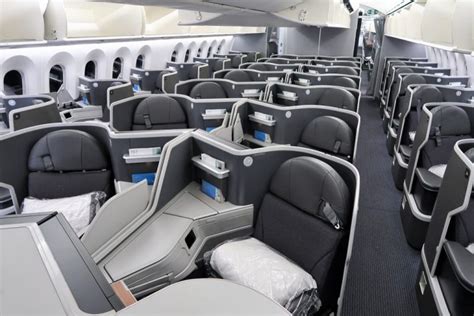 American Airlines 787-9 (789) Dreamliner business class cabin ...