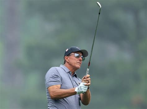 Awkward Phil Mickelson Avoided the Drama and 'Didn't Say a Word' During ...