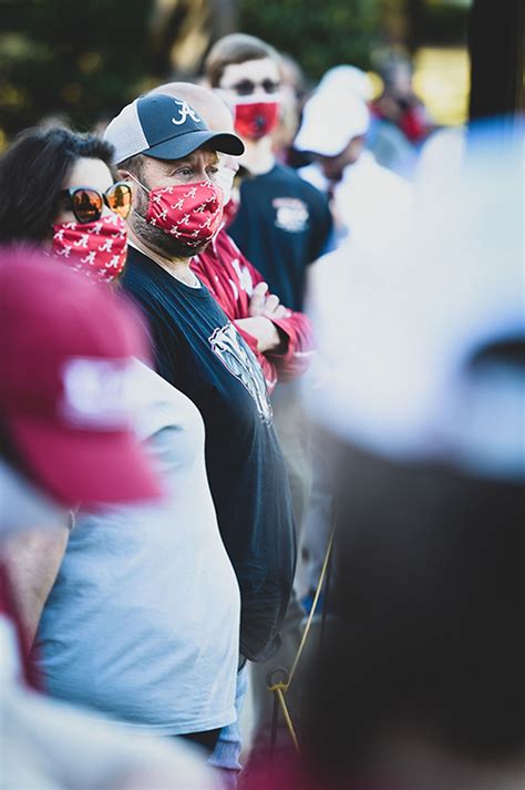 See Alabama fans swarm Strip, Walk of Champions before Georgia kickoff - al.com