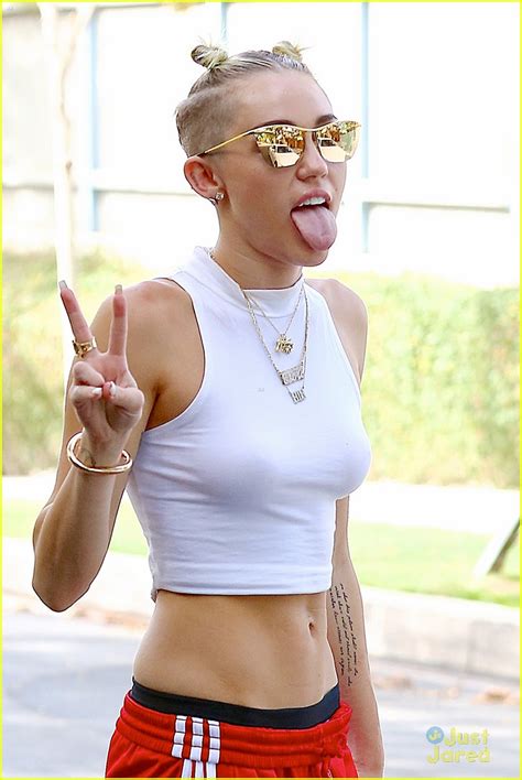 Miley Cyrus: Early Morning Walker | Photo 592845 - Photo Gallery | Just Jared Jr.