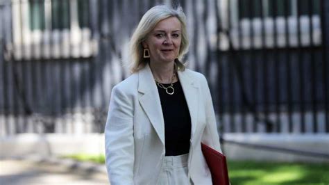 Rishi Sunak | UK PM race: Liz Truss supporters attack bank chief over recession warnings ...