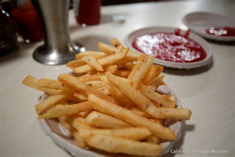 The Apple Pan: 60 Years of Historic Hamburgers & Voted Best in America - California Through My Lens