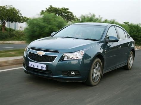 Chevrolet Cruze: First Drive - ZigWheels