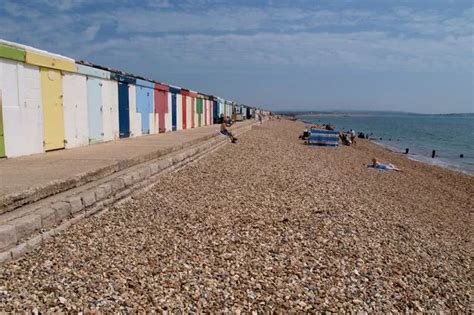 Milford-on-Sea: New Forest beach perfect for spotting Red Arrows ahead of Isle of Wight Festival ...