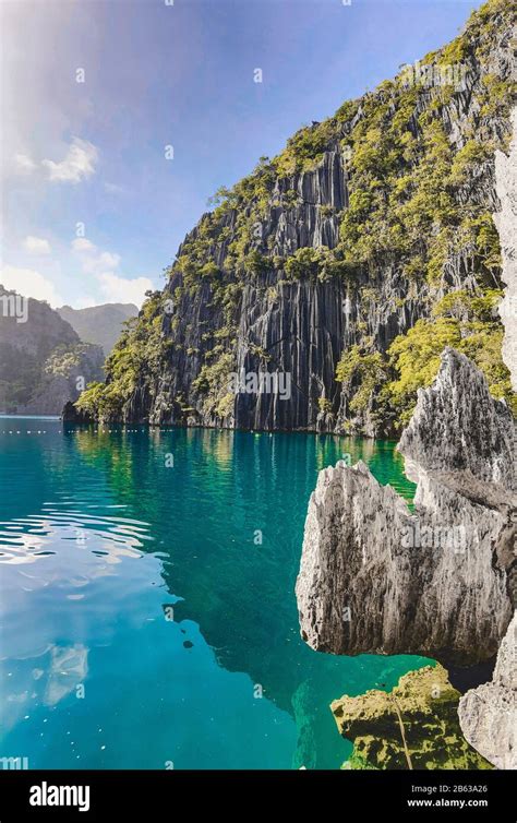 Barracuda lake in Coron, Palawan, Philippines Stock Photo - Alamy