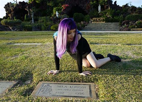 160131 bela lugosi grave la cemetery vampire tomb 3 - La Carmina Photo ...