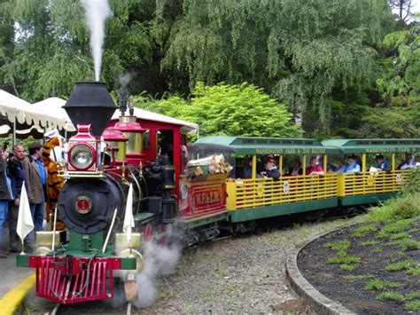 It's a train ride through time at The Oregon Zoo | Train rides, Oregon travel, Portland zoo