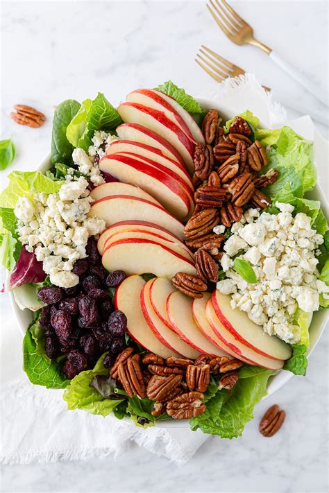 Apple, Pecan, and Blue Cheese Salad - Easy Salads