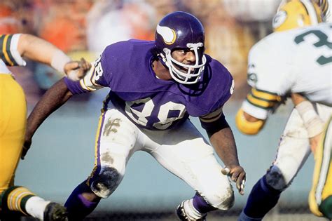 Alan Page, a member of the Minnesota Vikings... - SI Photo Blog