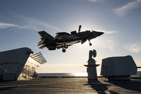 Italian newest aircraft carrier officially ready to operate F-35B fighter