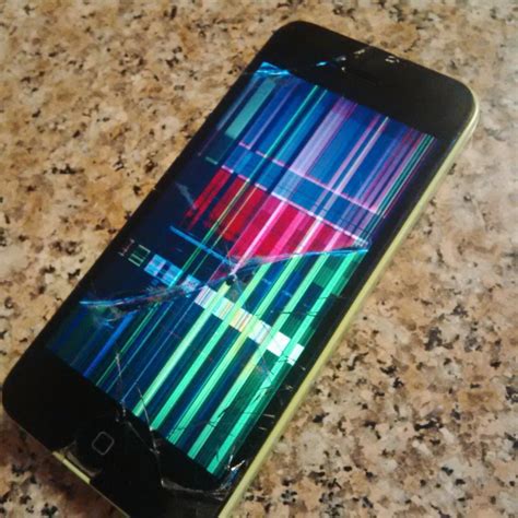 How Do I Fix A Cracked iPhone 5C screen? Call iRepairUAE! - iPhone | iPad | Samsung Screen ...