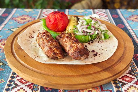 Azerbaijani cuisine - interesting features and popular dishes