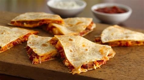 Quick Chicken Quesadillas recipe from Betty Crocker