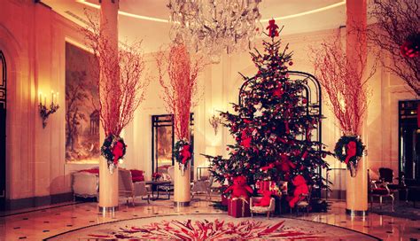 11 Incredible Hotel Christmas Trees – Forbes Travel Guide Stories