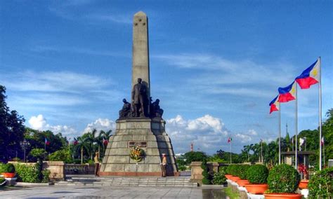 Rizal Park - Beautiful tourist spot in the world