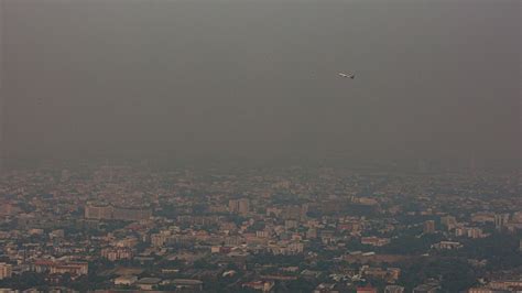 Thailand air pollution: Smoke from forest fires blankets Chiang Mai | CNN