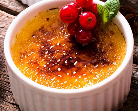 Grand Marnier Crème Brulee | Brulee recipe, Creme brulee recipe, Gourmet desserts presentation