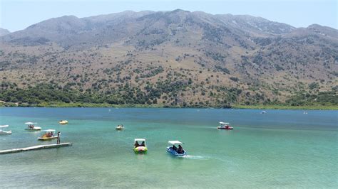 The magnificent lake of Kournas - georgioupolihotels