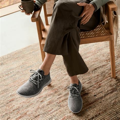 Allbirds Wool Runners, Men's | Reviews, SIzing Info | Casual Walking ...