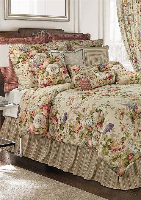 Florale Bettwäsche als Schlafzimmerdekoration