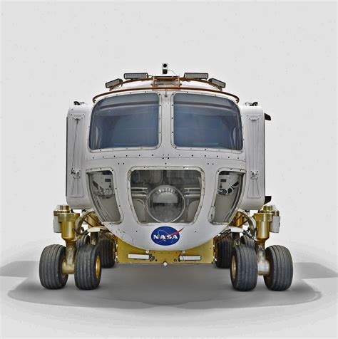 INSIDE NASA: THE FRONT OF THE SPACE EXPLORATION VEHICLE, SURFACE ...