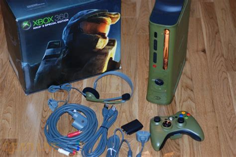 OK, Now There's Hands-On Pics Of The Halo 3 Edition Xbox 360 | TechCrunch