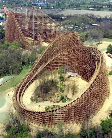 Skyscraper and the super-roller coasters | Roller coaster, Roller coaster images, Kings island ...