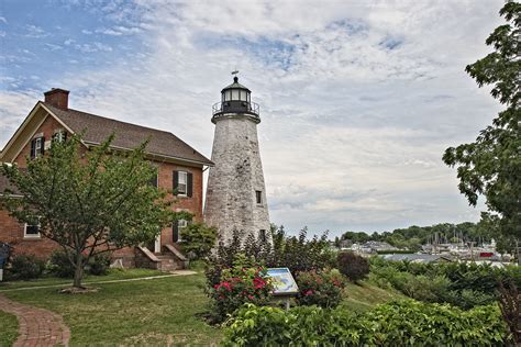 One of the oldest lighthouses on Lake Ontario. | Lake ontario, Event ...