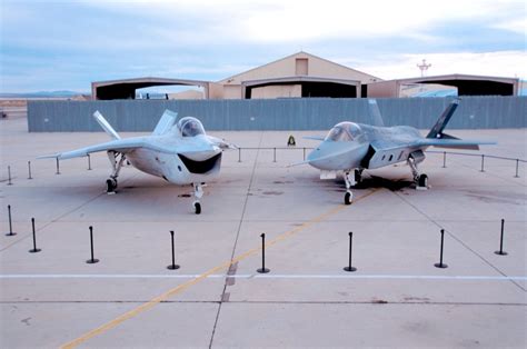 E se o Boeing X-32 tivesse sido escolhido no lugar do Lockheed X-35? - Poder Aéreo - Aviação ...