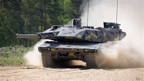 New KF51 Panther Tank Packs Big 130mm Gun Aimed At Aging Leopard 2