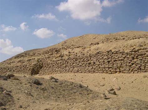 Pyramid of Khaba | interesting place, historic ruins