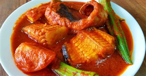 Stingray Asam Pedas Recipe SERVINGS: 5-6 INGREDIENTS: 600 gm Stingray fish 1/2 cup cooking oil 8 ...