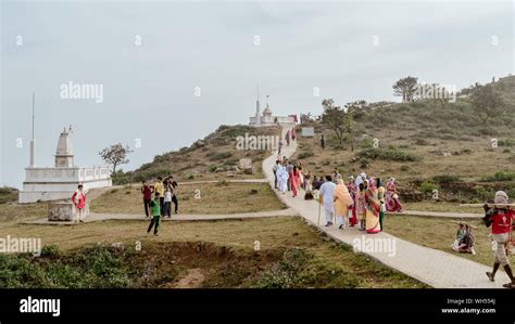 Parasnath, Giridih, Jharkhand, India May 2018 - Hindu Jain pilgrims ...