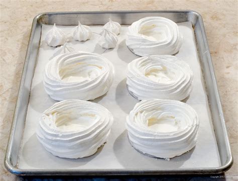 Meringue Shells - Pastries Like a Pro