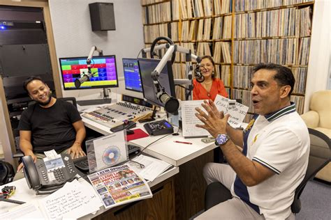 Inside The DMV’s New Spanish Radio Station | DCist