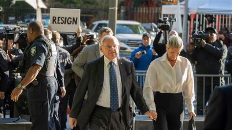 Democrat Sen Menendez’s wife hit, killed pedestrian while driving in 2018: reports | Fox News