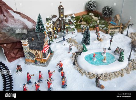 Village model house miniature hi-res stock photography and images - Alamy