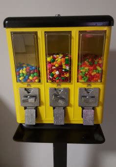 Free Images : vintage, plastic, food, red, toy, ladybird, ball, candy, distributor, dispenser ...