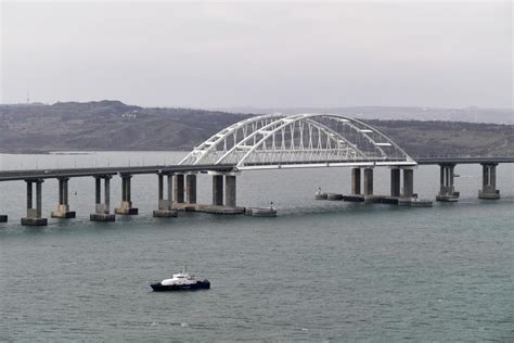 Ukraine's MFA on Arbitral Tribunal award: Russia to face legal scrutiny for Kerch Bridge ...