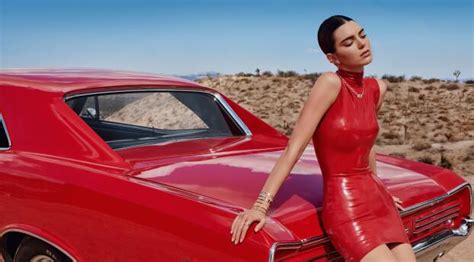 700x3000 Kendall Jenner Model 2023 700x3000 Resolution Wallpaper, HD ...