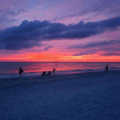 Englewood Beach Spectacular Sunset in 2020 | Englewood beach, Sunset, Bay breeze