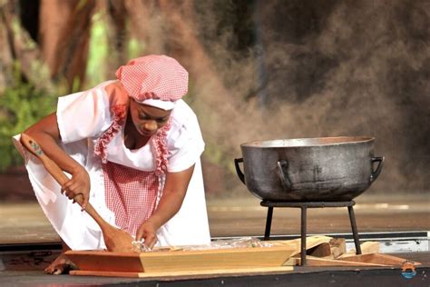 Tasting History: The Cultural Significance of Creole Caribbean Cuisine ...