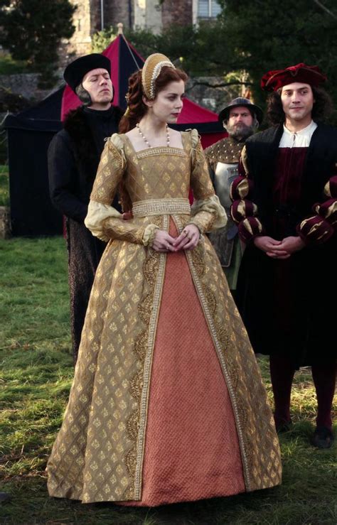 The Spanish Princess S02 | MOSTBEAUTIFULGIRLSCAPS | Historical dresses, Hollywood costume ...