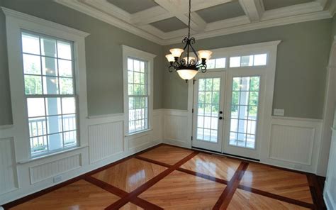 I like the wood trim. M makes the room look bigger ! | Remodeling ...