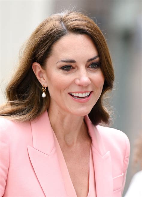 Kate Middleton Matched Her Lip Gloss to Her Blazer — See Photo | Allure