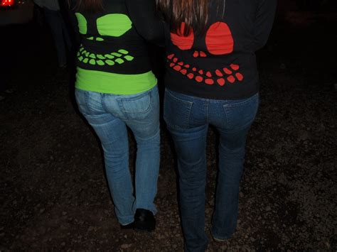 Easy DIY Halloween shirt Diy Halloween Shirts, Easy Diy Halloween, Halloween Ideas, Halloween ...