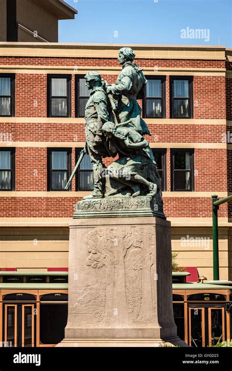 Meriwether lewis, william clark statue hi-res stock photography and ...