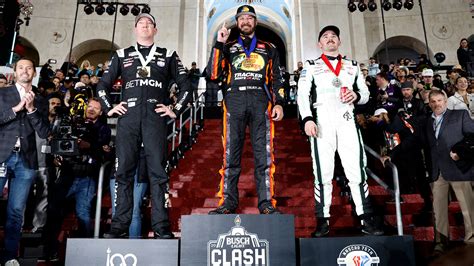 Martin Truex Jr. wins NASCAR Clash at Los Angeles Coliseum race