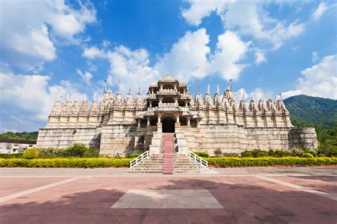 A Complete Guide to Ranakpur Jain Temple