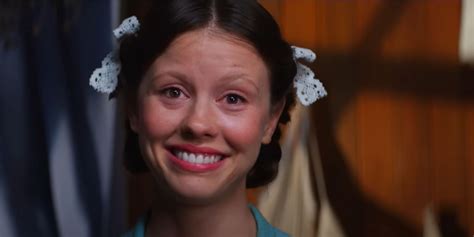 Pearl Clip Hints at Mia Goth's Murderous Quest For Stardom